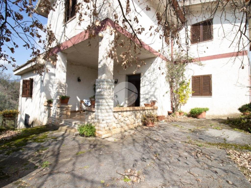 Villa a Maenza in Via SR609, 72 - Foto 2