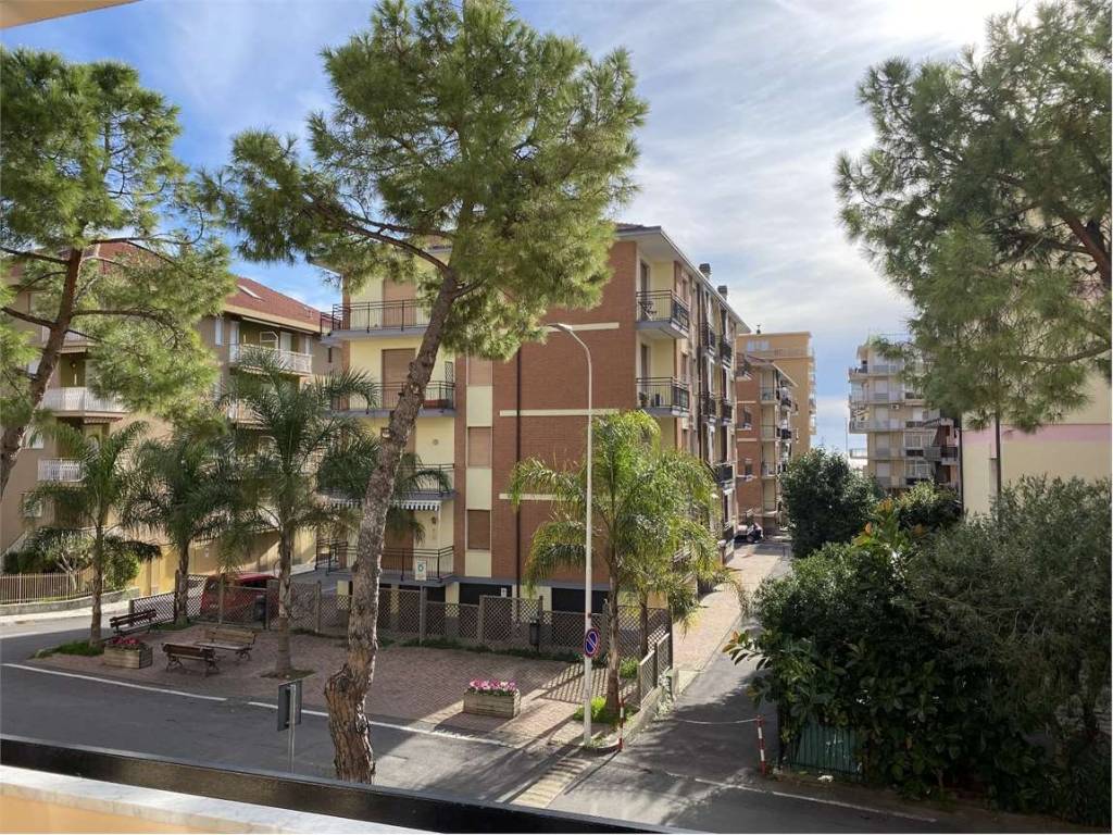 Appartamento a San bartolomeo al mare in via della torre - Foto 3