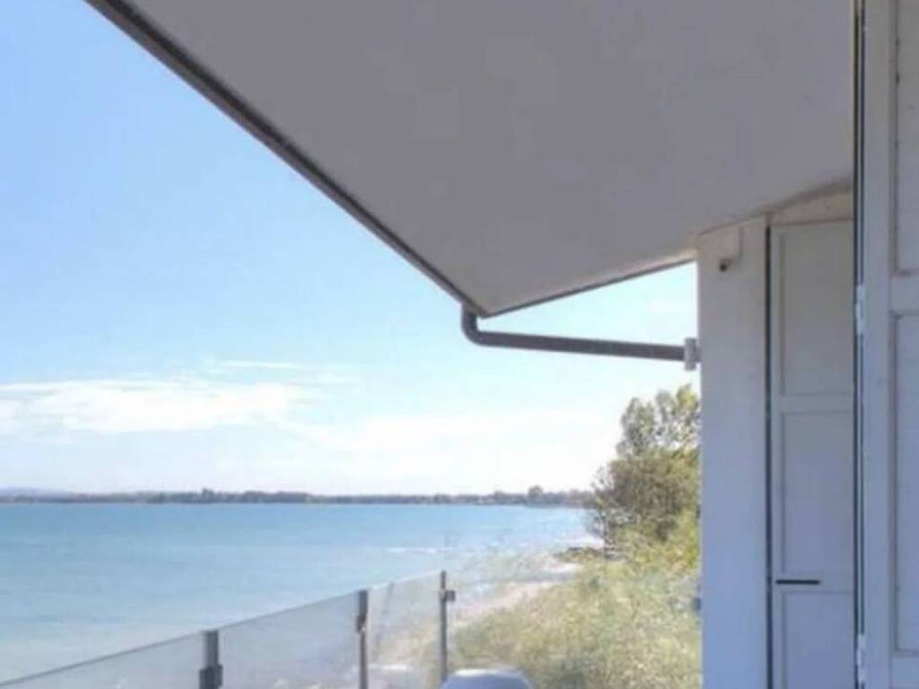 Villa a Desenzano del garda in Area Residenziale Villa A Lago Desenzano Centro - Foto 4