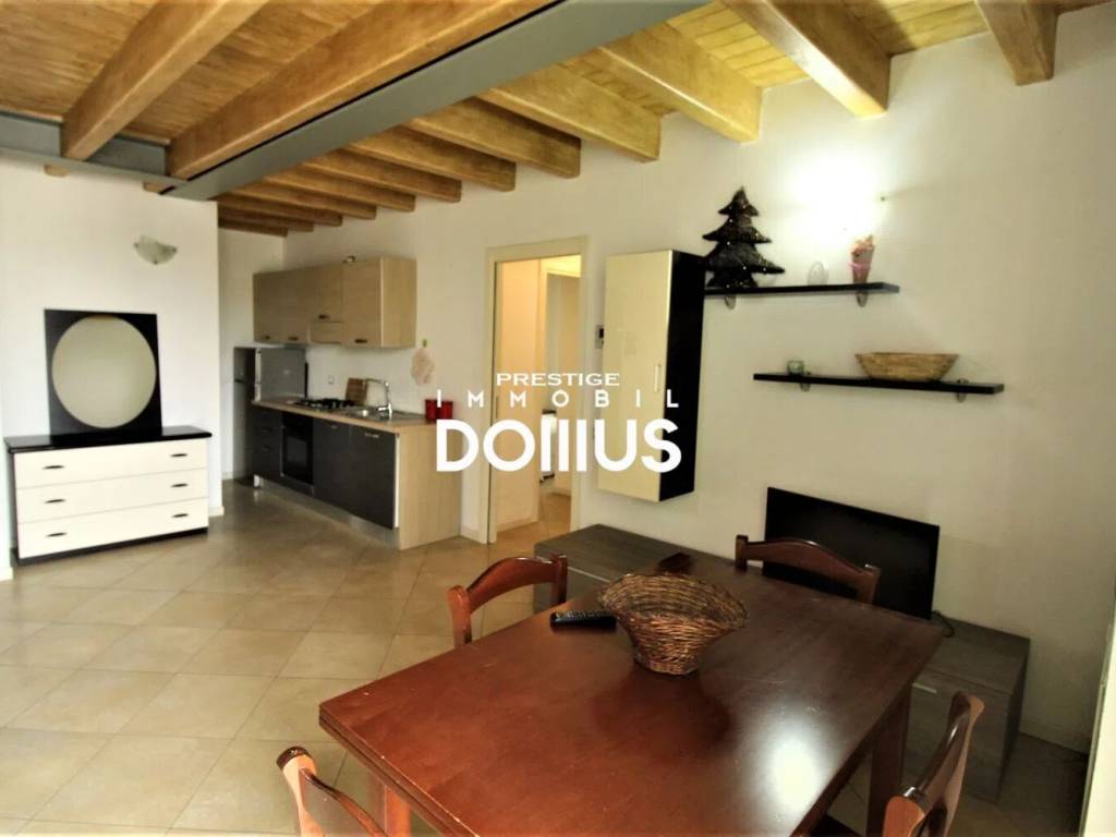 Appartamento a Desenzano del garda in D/G Di Vittorio - Foto 1