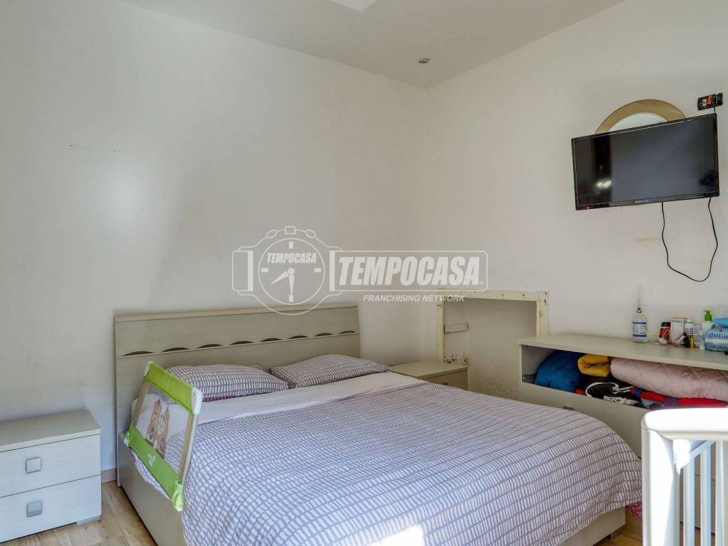 Appartamento a Arcisate in Via Martinelli Foscarini - Foto 5