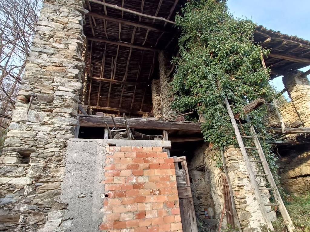 Rustico / casale a Lesa in Via San Bartolomeo - Foto 2