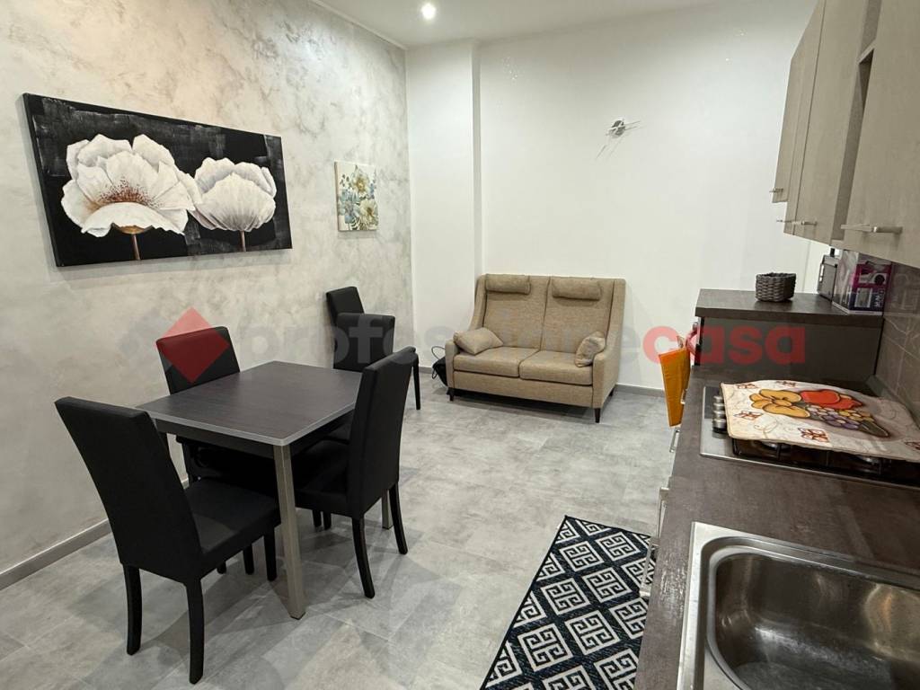 Appartamento a Taranto in via Cesare Battisti , 114 - Foto 2