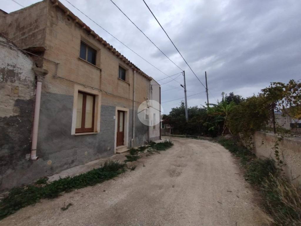 Casa indipendente a Trapani in Str. Solfarello, 54 - Foto 2