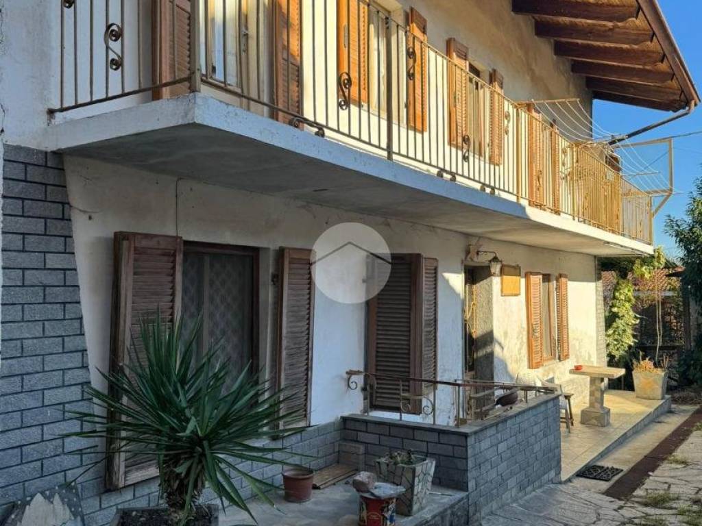 Casa indipendente a Barge in VIA CARLO ALBERTO, 58 - Foto 2