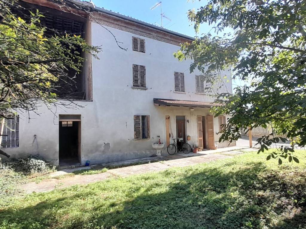 Villa a Cornale e bastida in Via Libertà - Foto 2
