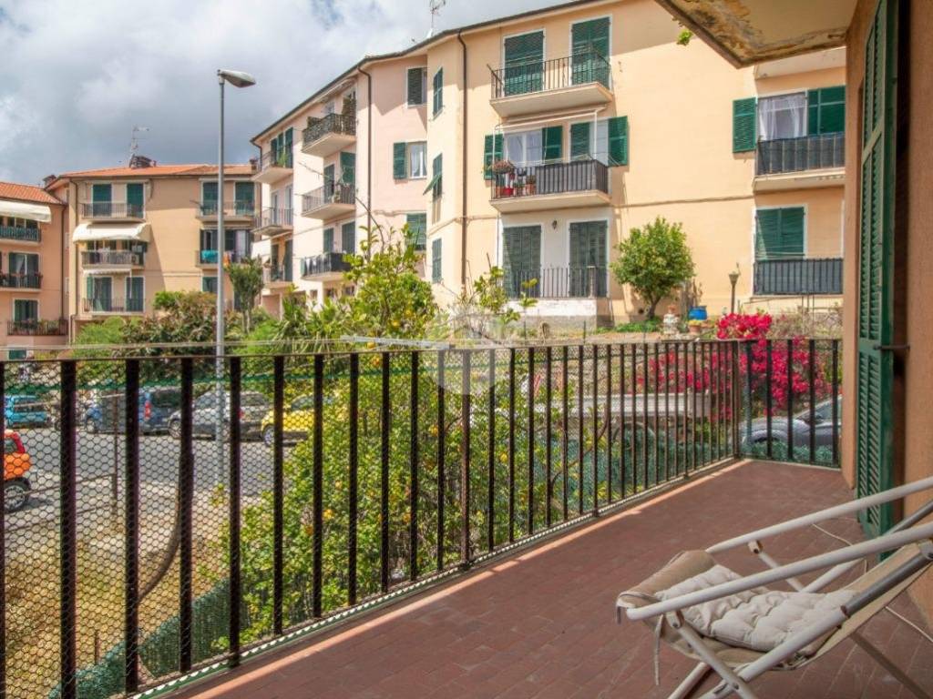 Appartamento a Imperia in Via Ivanoe Amoretti, 16 - Foto 4