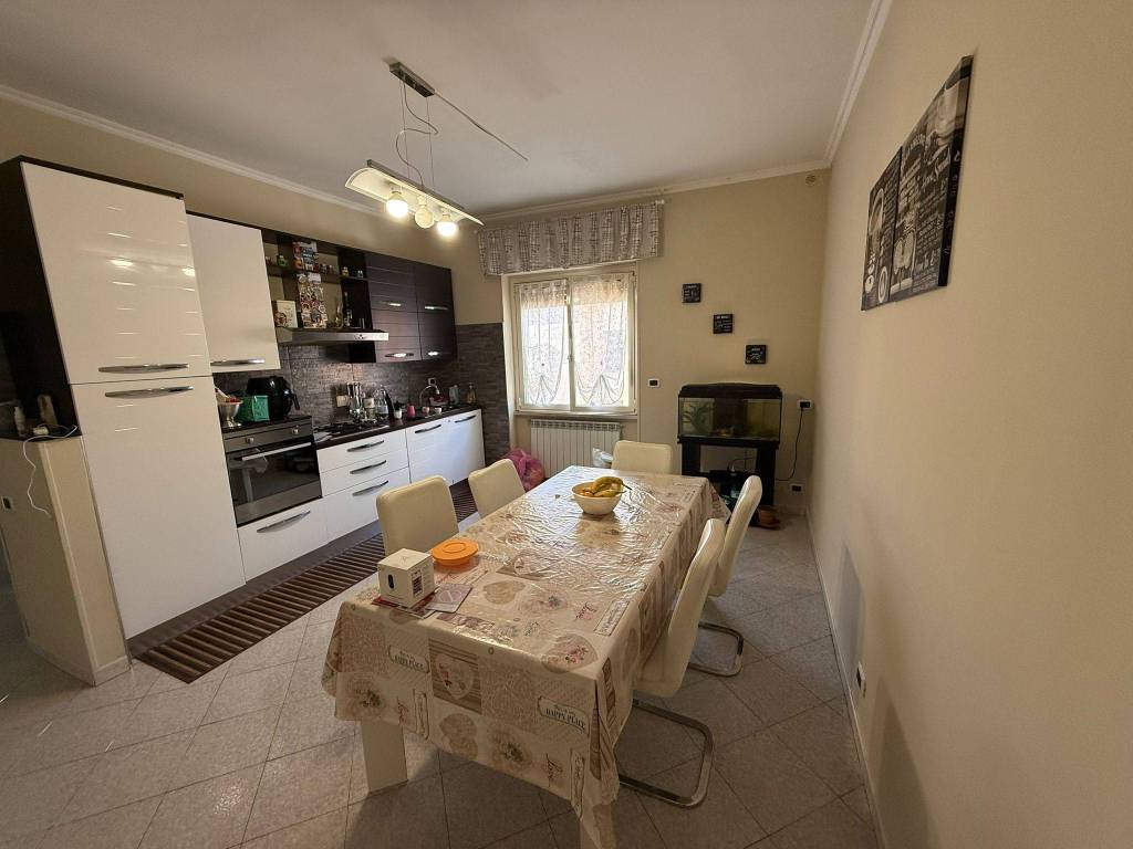 Appartamento a Aprilia in Via Sandro Botticelli - Foto 5