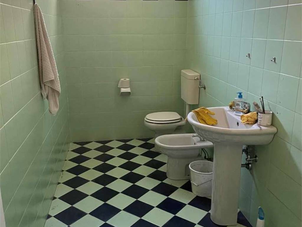 Immobile a Sesto calende in Via Vittorio Veneto - Foto 4