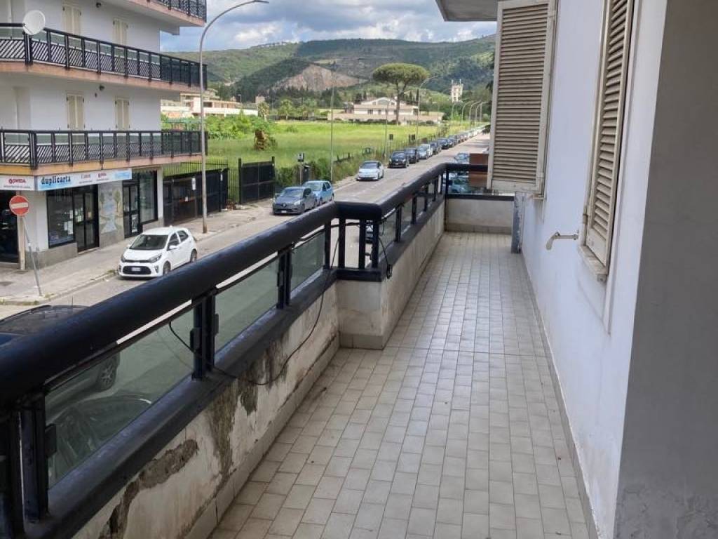 Appartamento a Caserta in Via Eleuterio Ruggiero - Foto 3