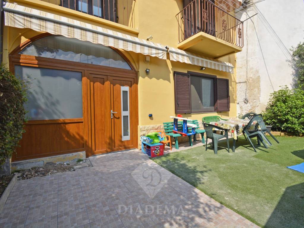 Casa indipendente a Caronno varesino in Via Solferino, 4 - Foto 2