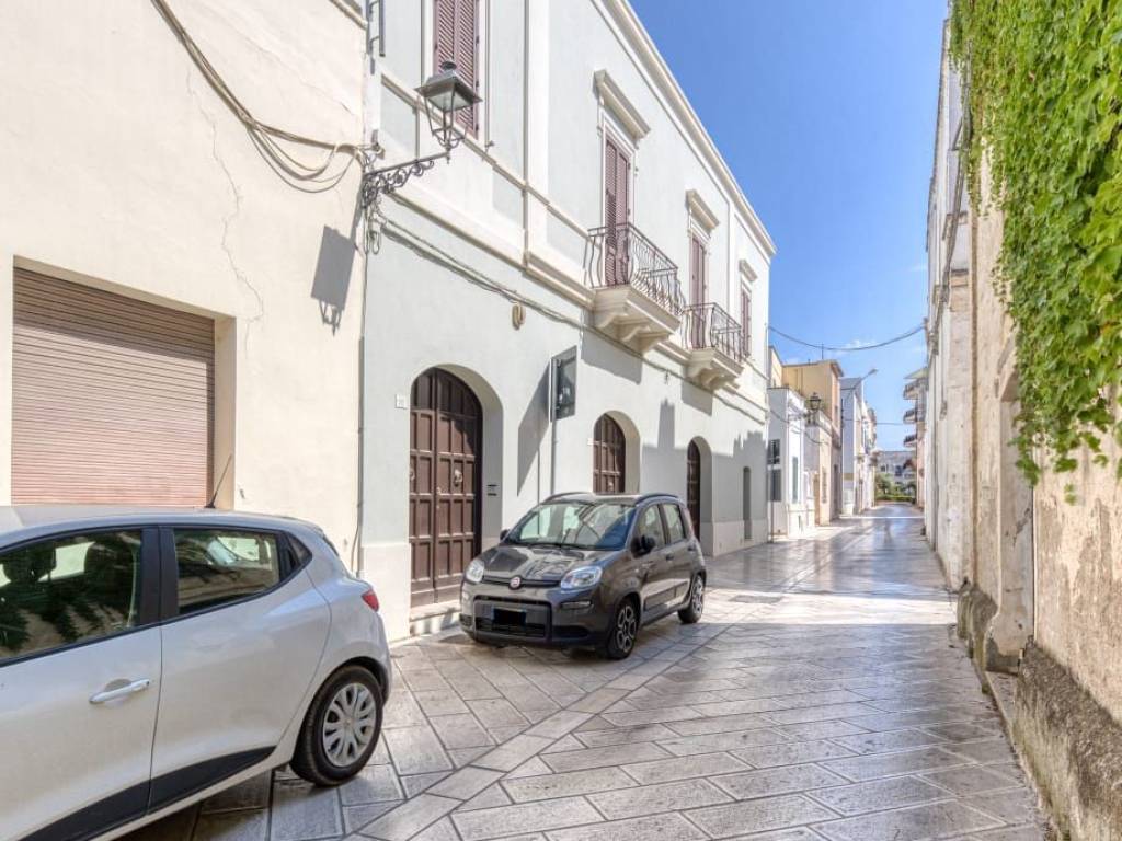 Palazzo / stabile a Presicce-acquarica in Via Eugenio Arditi, 54 - Foto 4