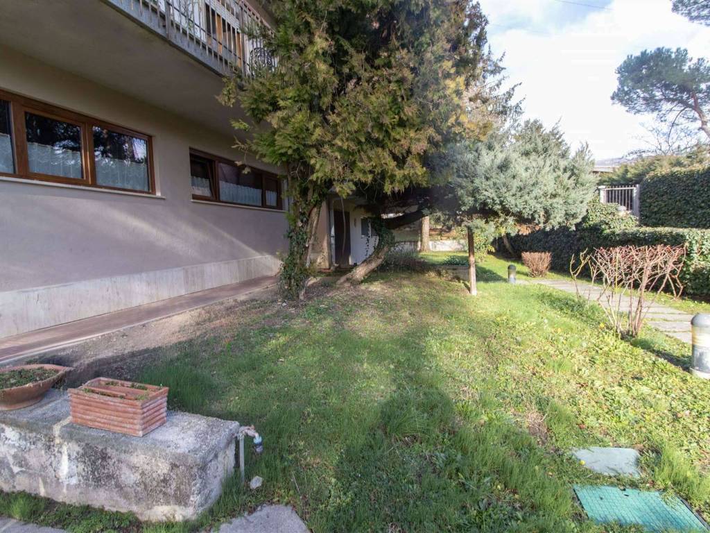 Appartamento a Rieti in Via Cardinal Tedeschini, 12 - Foto 2