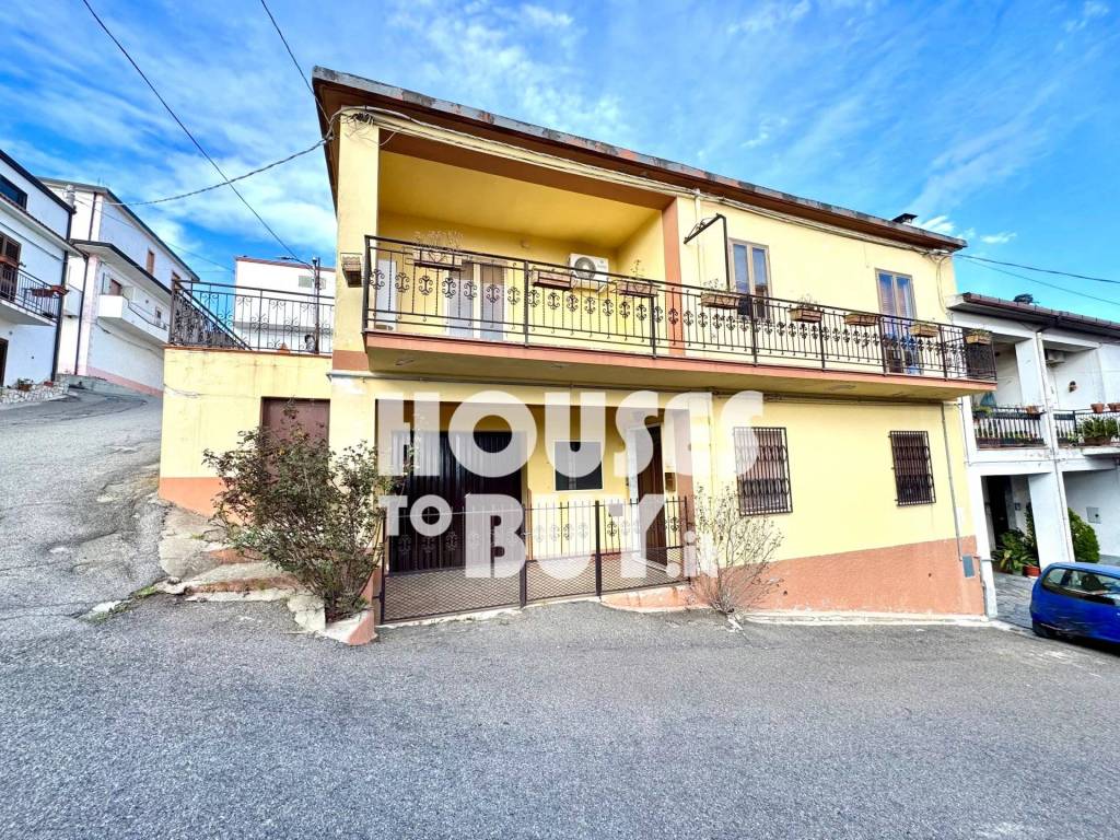 Casa indipendente a San nicola dell'alto in Via Ugo Foscolo, 6. - Foto 3