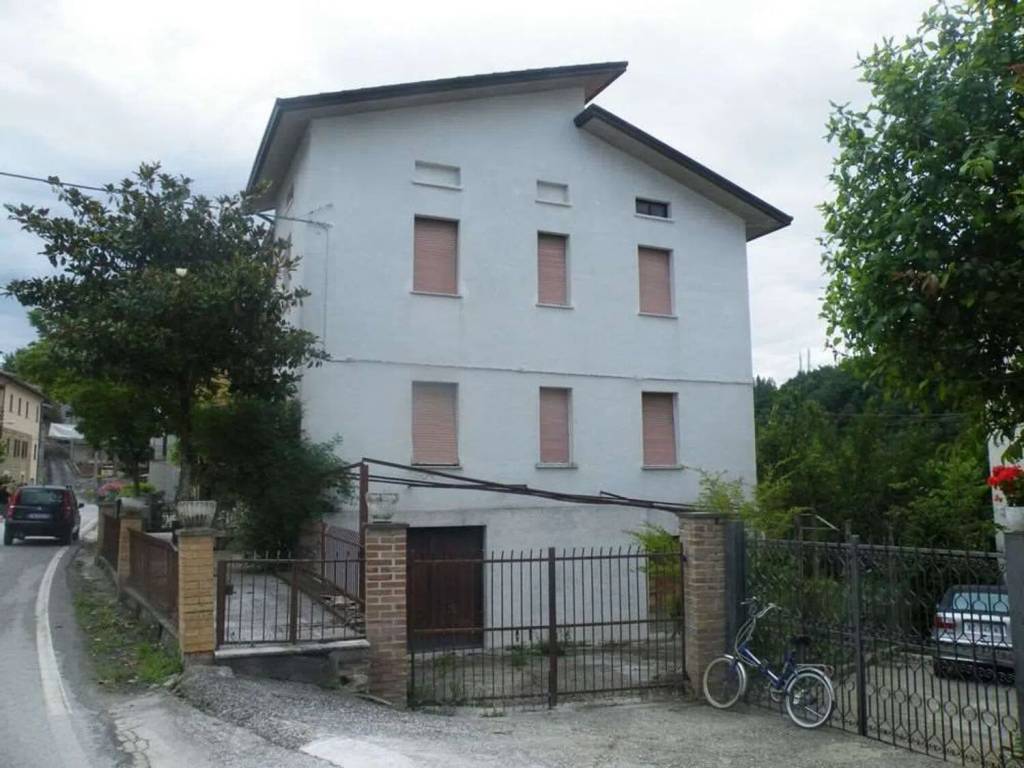 Villa a Gubbio in Località Colpalombo, 180 -118 - Foto 2