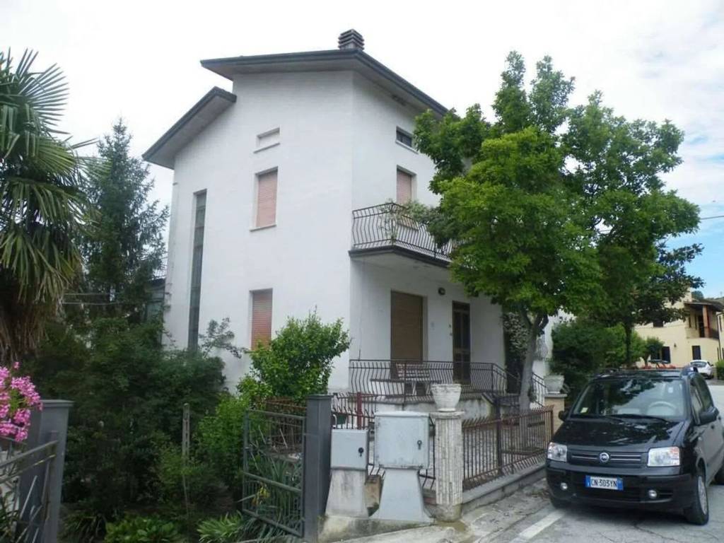 Villa a Gubbio in Località Colpalombo, 180 -118 - Foto 3