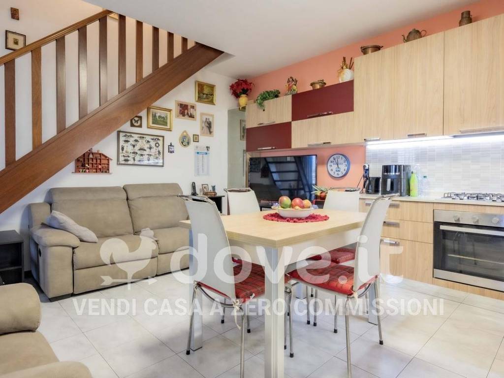 Appartamento a Luni in Via Piero Gobetti - Foto 2