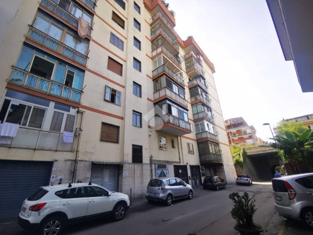 Appartamento a Castellammare di stabia in Via Enrico de Nicola, 12 - Foto 2