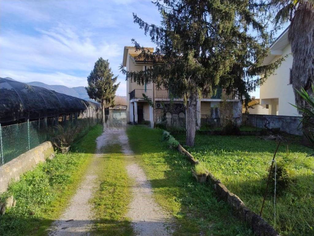 Rustico / casale a Sermoneta in Via La Gialla - Foto 2