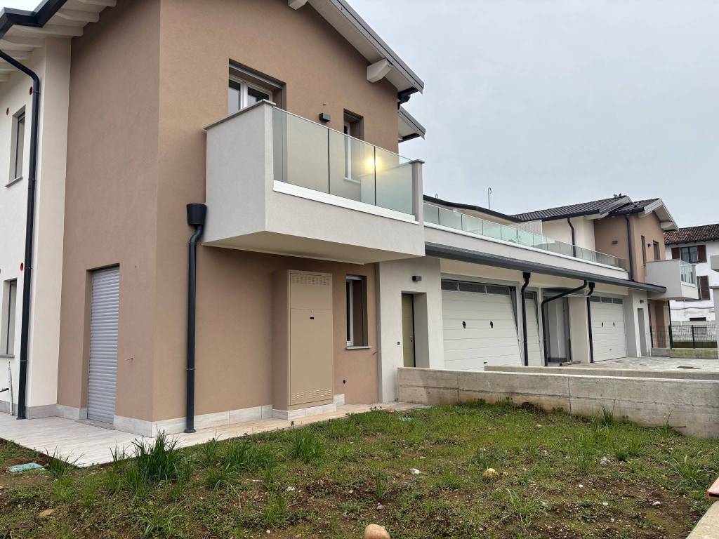 Appartamento a Cassano d'adda in Via Guglielmo Marconi - Foto 1