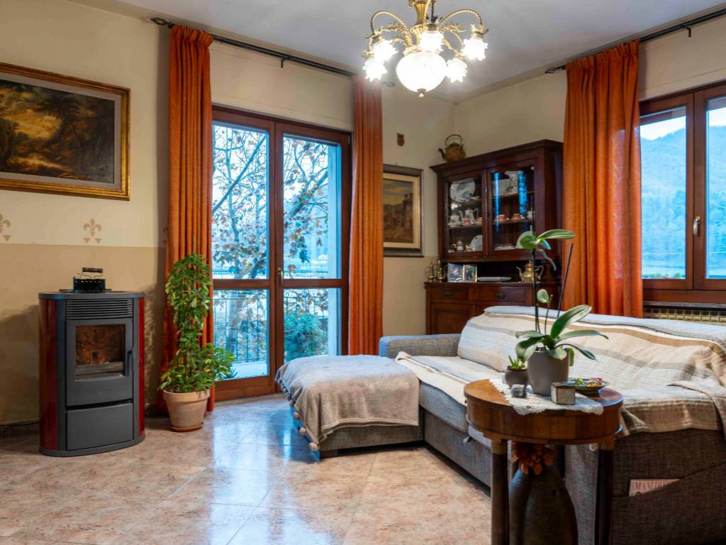 Villa a Revello in Via Staffarda, 55 - Foto 4