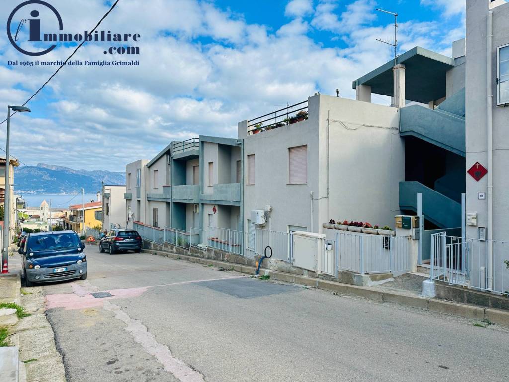 Appartamento a Tortolì in Via Faro Bellavista - Foto 2