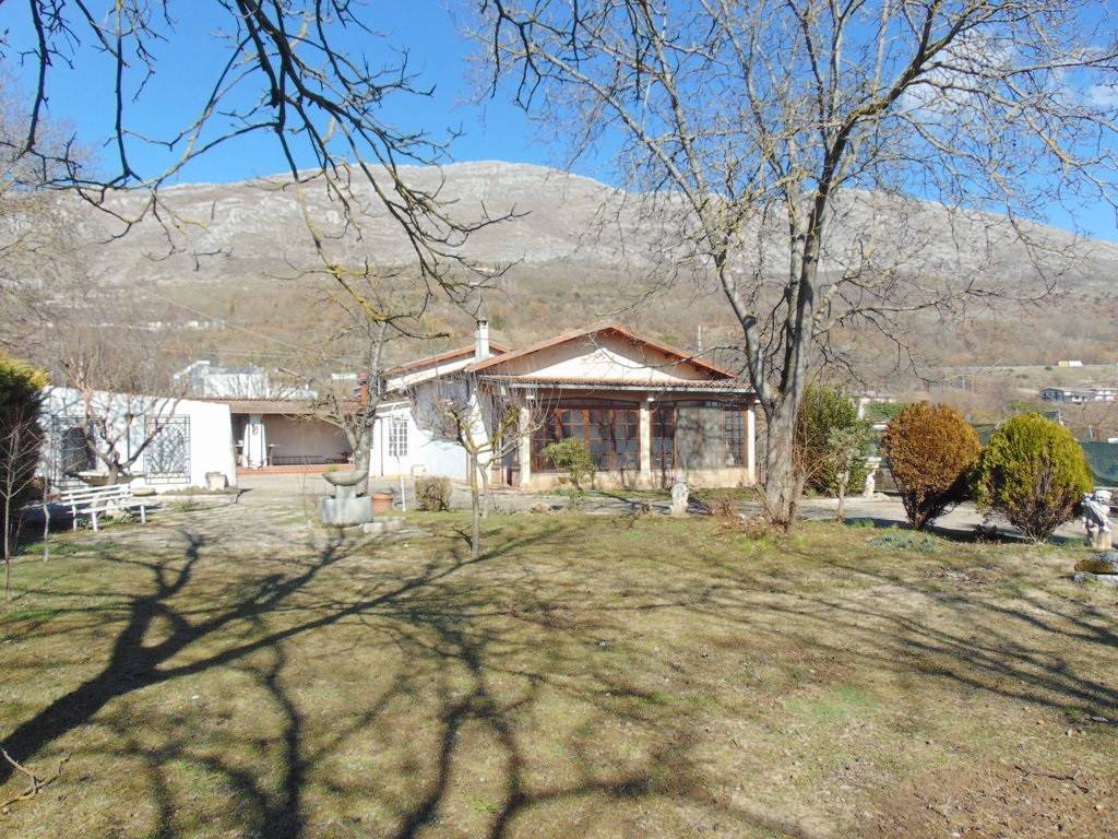 Villa a Avezzano - Foto 2