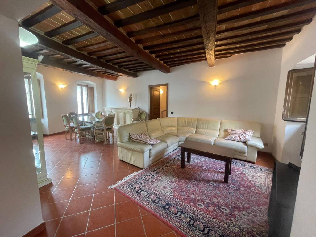Appartamento a Gubbio in Piazza Quaranta Martiri - Foto 4
