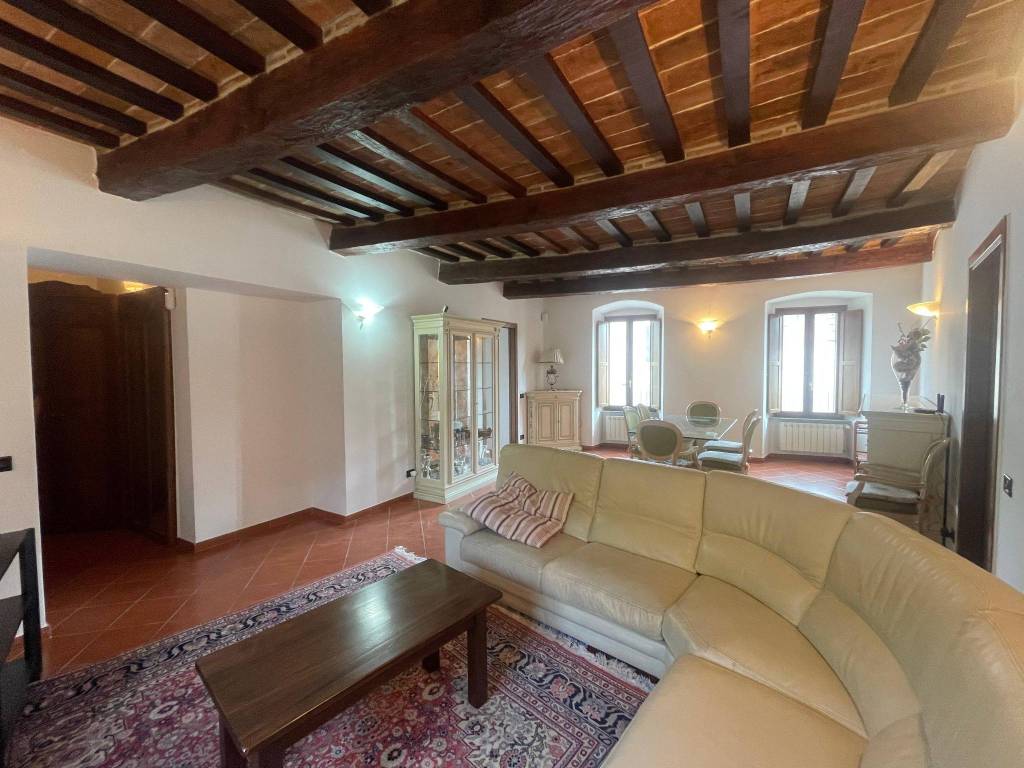 Appartamento a Gubbio in Piazza Quaranta Martiri - Foto 5