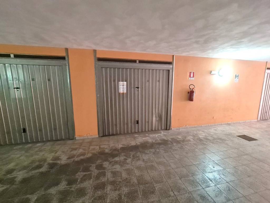 Box / garage a Lecce in Via Dante De Blasi, 68 - Foto 5
