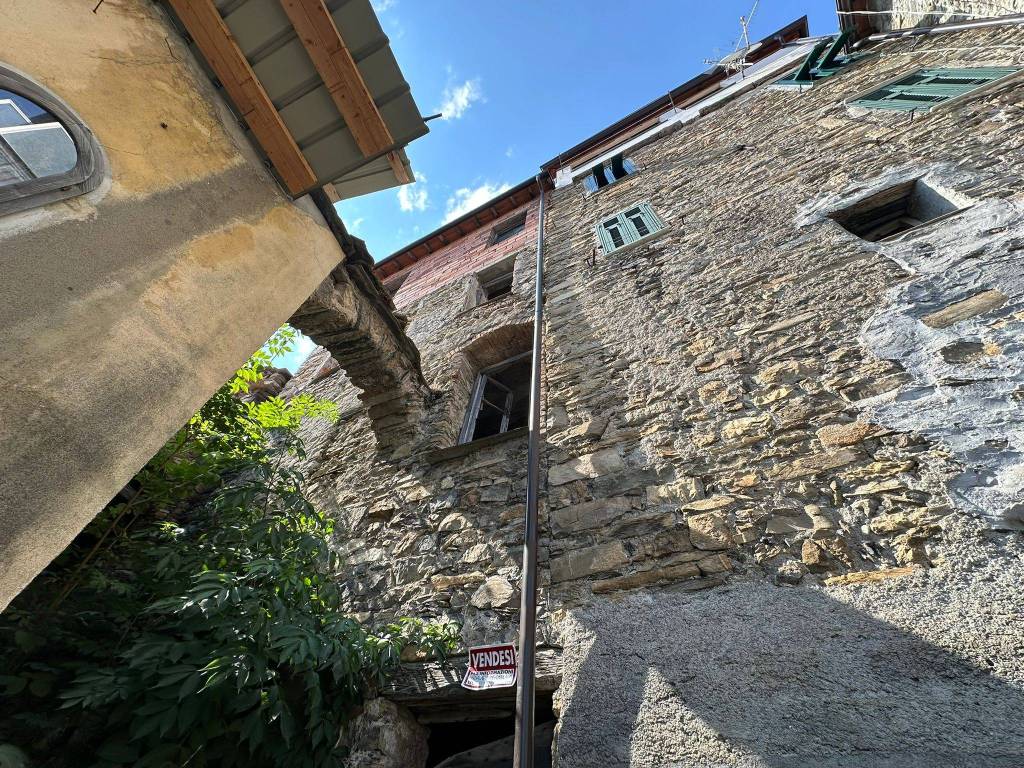 Casa indipendente a Molini di triora in Via Roma - Foto 2