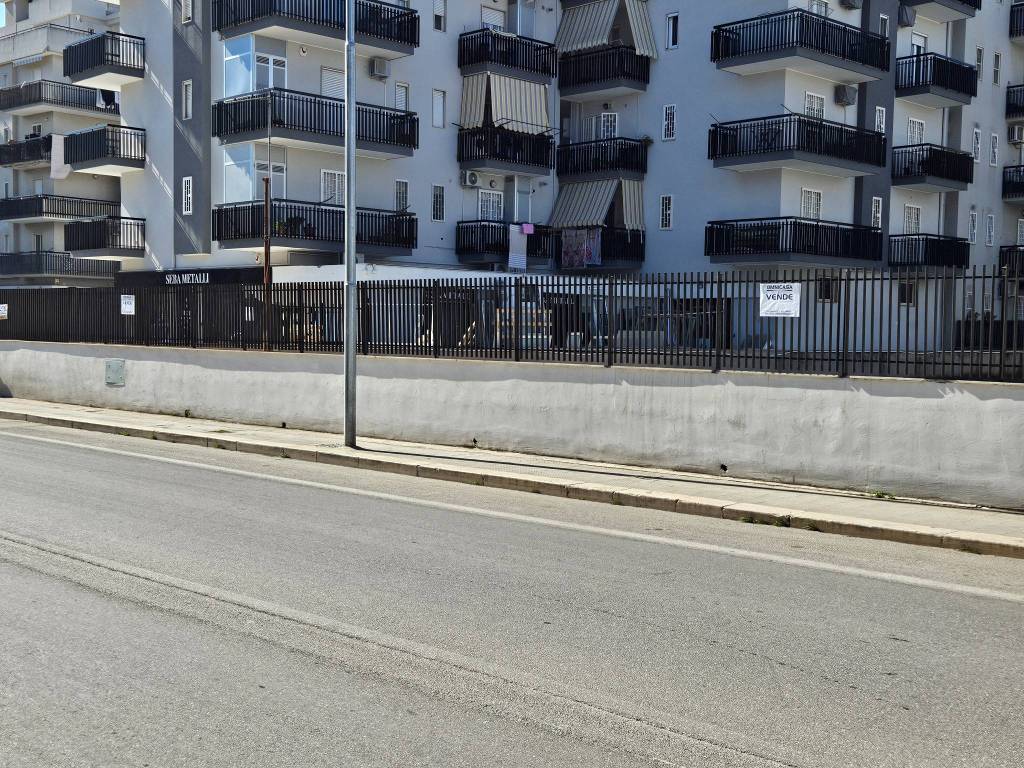 Box / garage a Trani in Viale Spagna - Foto 2