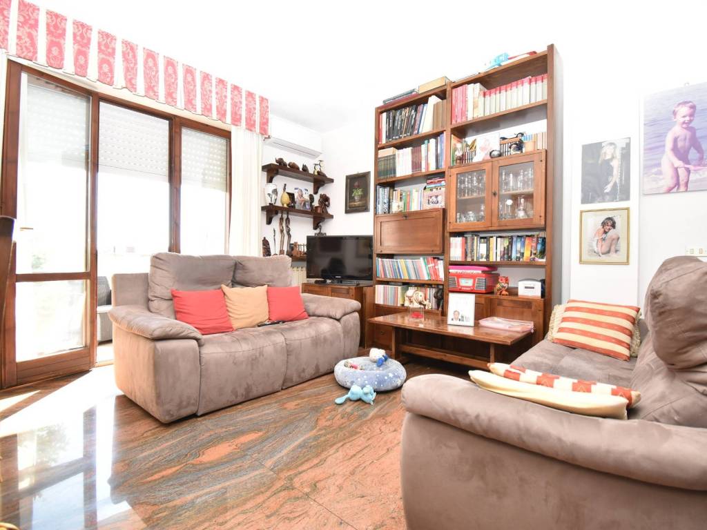 Appartamento a Seravezza in Via Gabriele D'Annunzio - Foto 2