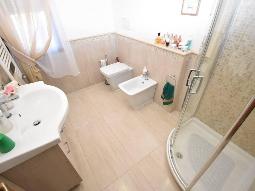 Appartamento a Seravezza in Via Gabriele D'Annunzio - Foto 5