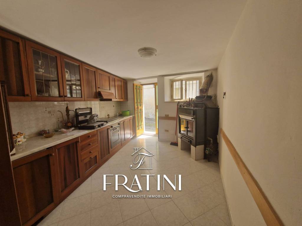 Casa indipendente a Civitella del tronto in Frazione Cerqueto - Foto 2