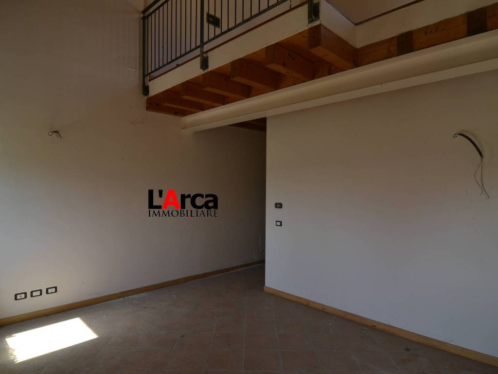 Appartamento a Peschiera del garda in Viale Federico Marzan - Foto 2