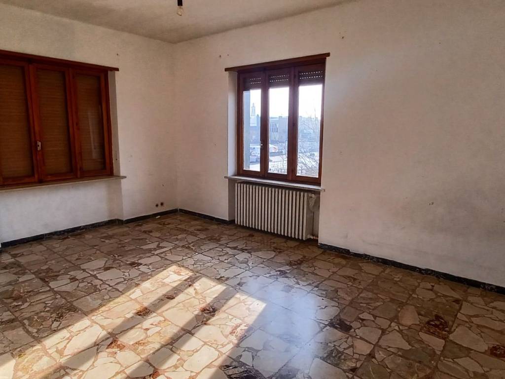 Appartamento a Cherasco in Via Bra - Foto 3