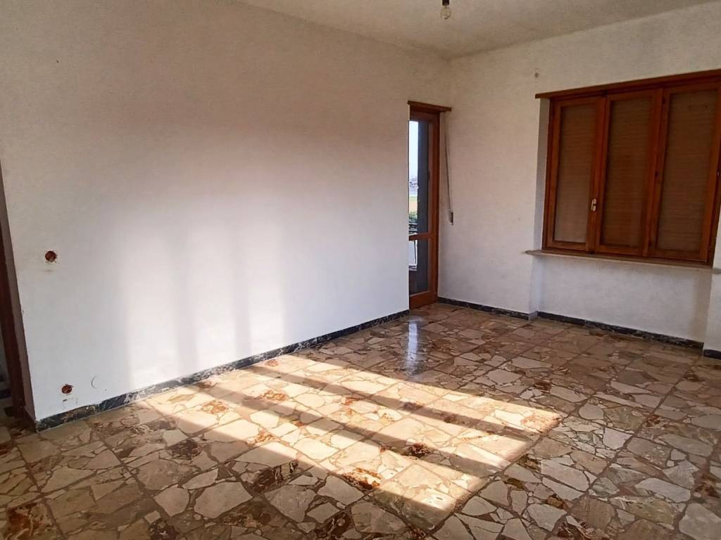Appartamento a Cherasco in Via Bra - Foto 4