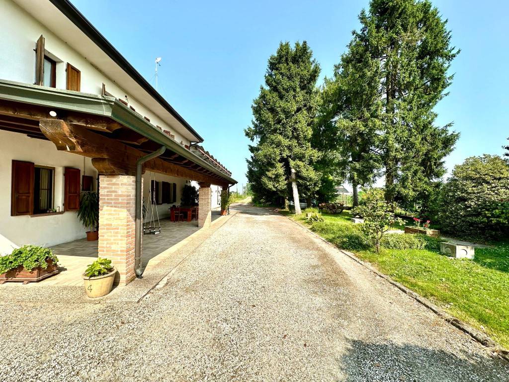 Casa indipendente a Piazzola sul brenta in Via Alessandro Manzoni, 1 - Foto 4