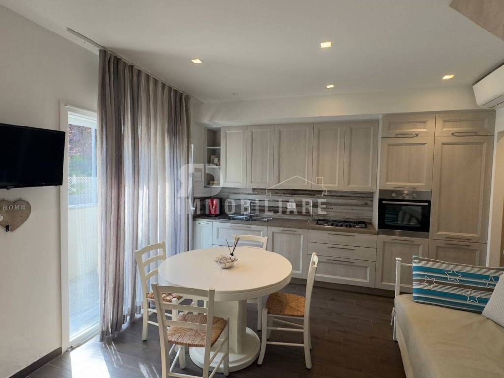 Villa a Riccione in Viale Enrico Toti - Foto 4