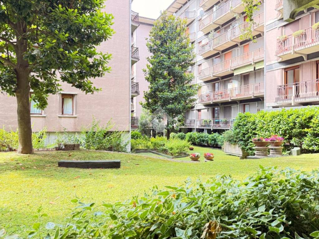 Appartamento a Pavia in Viale della Libertà, 17 - Foto 2