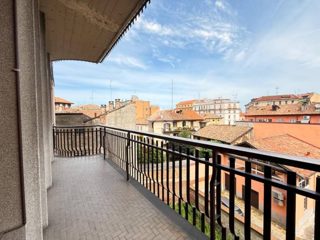 Appartamento a Pavia in Viale della Libertà, 17 - Foto 3