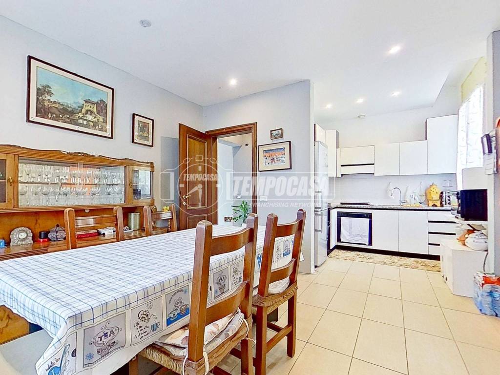 Villa a Salsomaggiore terme in Via Grazia Deledda 38 - Foto 4