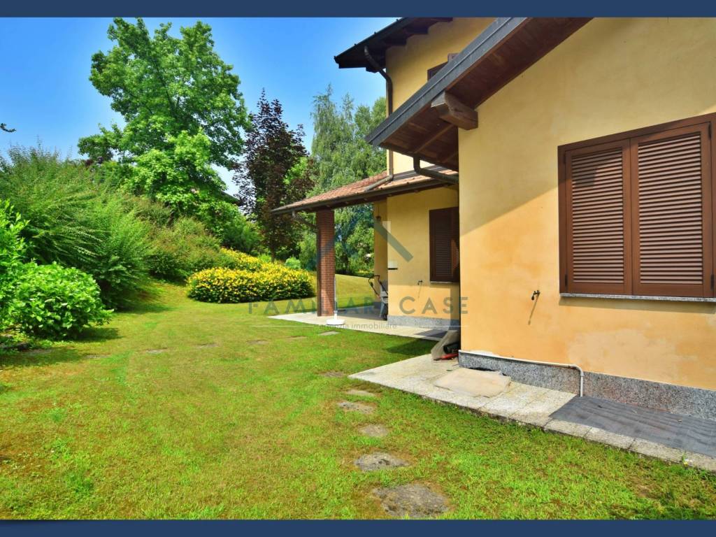 Villetta a schiera a Bodio lomnago in via delle azalee - Foto 5