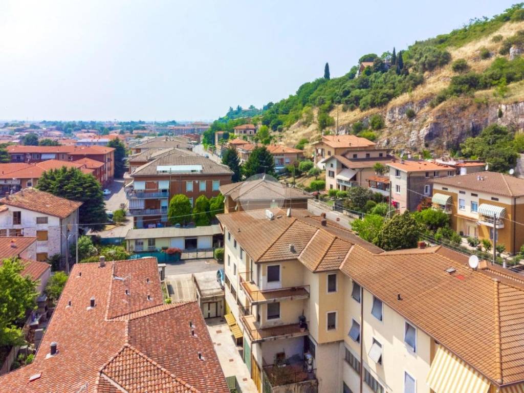 Appartamento a Rezzato in Via Alcide de Gasperi, 132 - Foto 5
