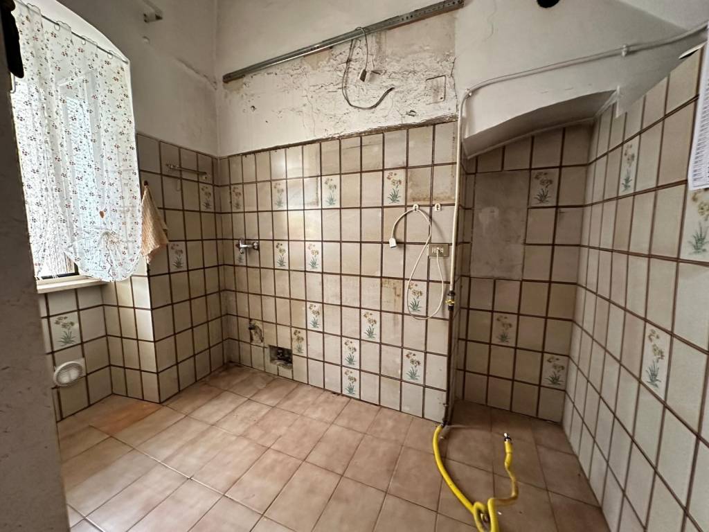 Casa indipendente a Andria in Via Gabriele Manthonè, 37 - Foto 4