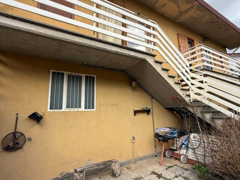Villetta a schiera a Tagliacozzo in Via della Stazione - Foto 4