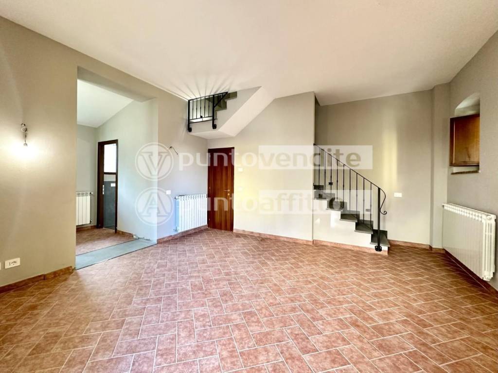 Casa indipendente a Pescia in Via Lucchese, 224 - Foto 2