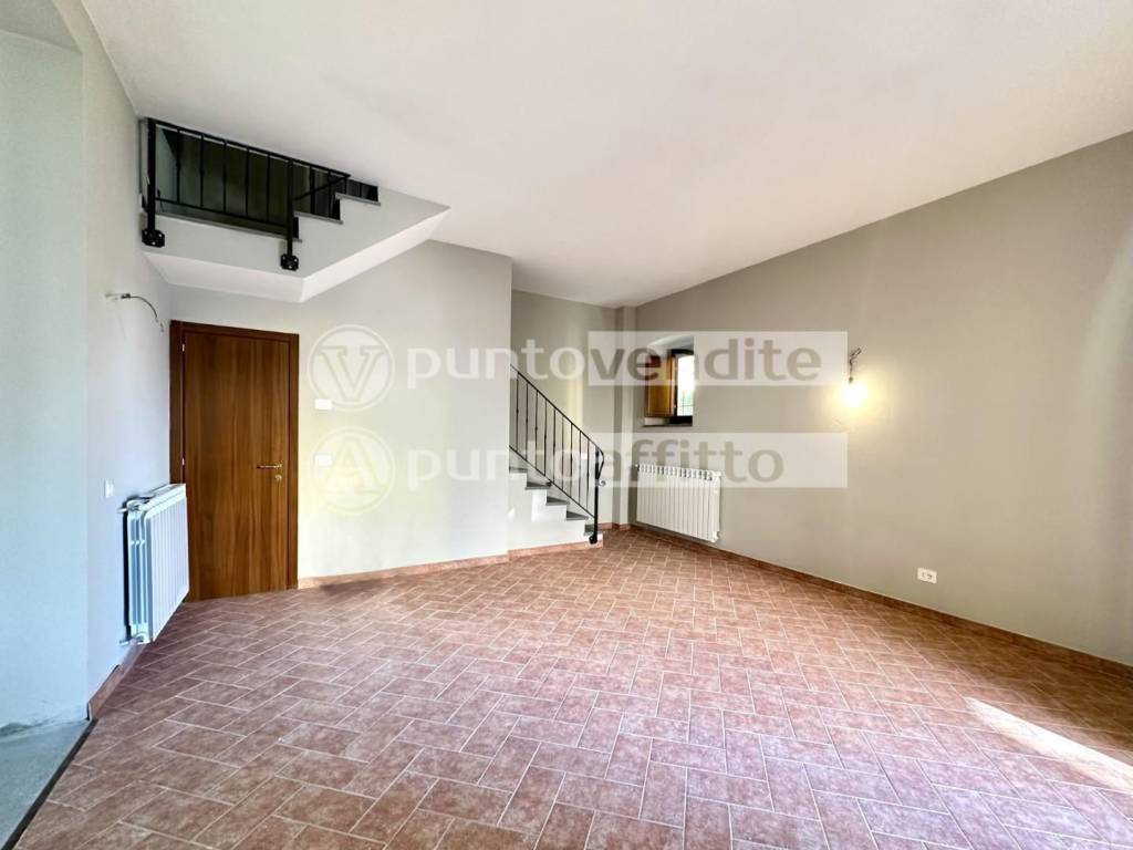Casa indipendente a Pescia in Via Lucchese, 224 - Foto 4