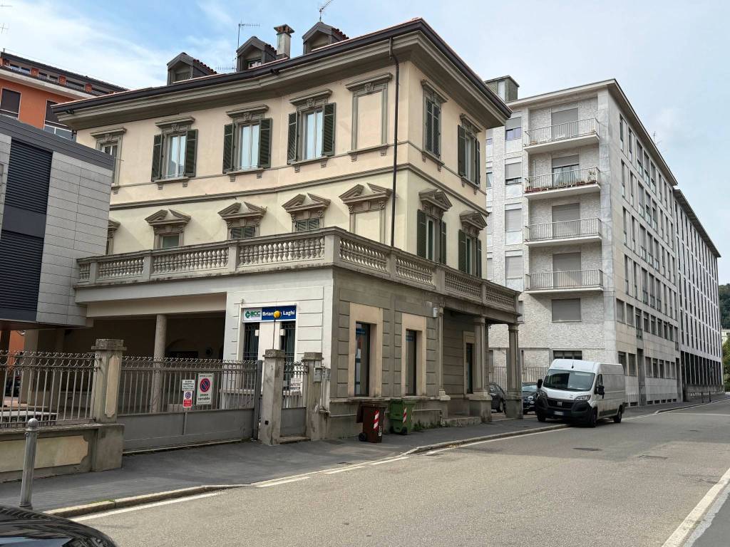 Appartamento a Como in Piazza Alessandro Volta - Foto 3